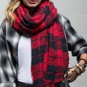 American Eagle brushed plaidscarf